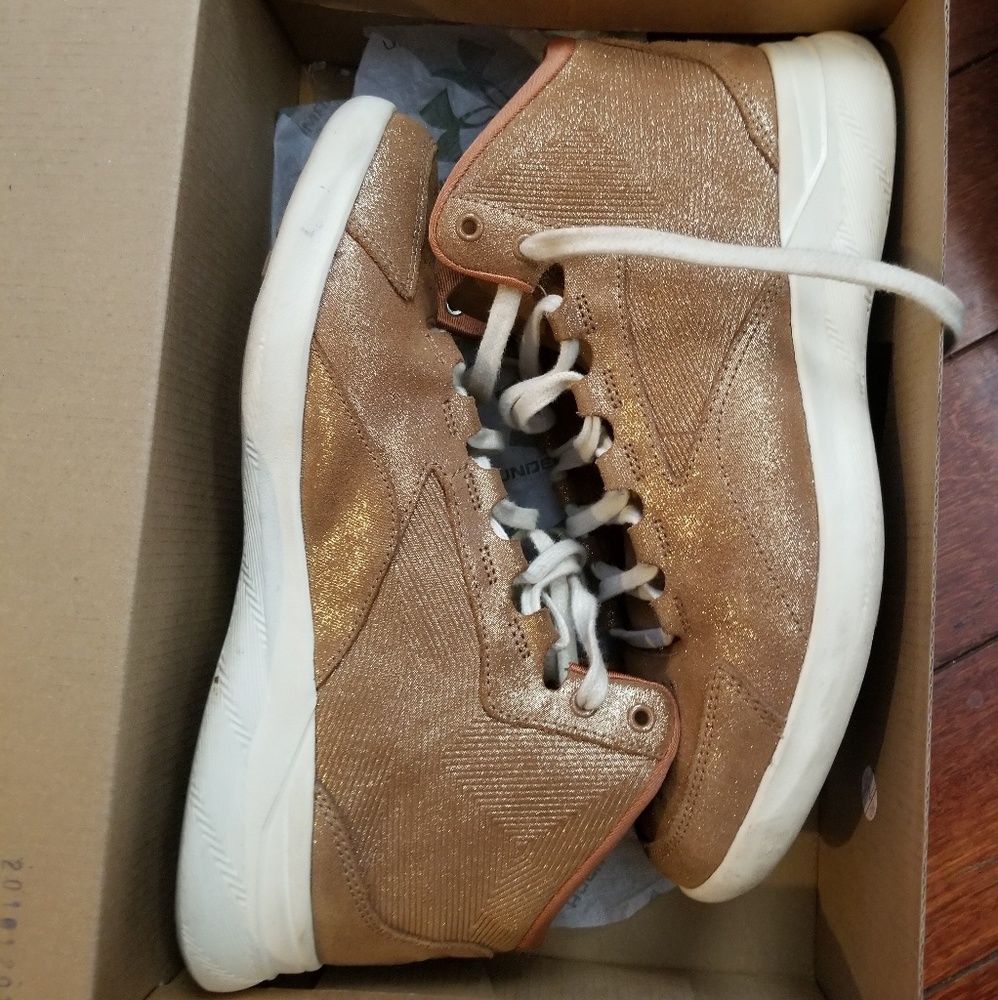 UA Charged Pivot